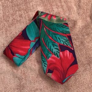Hilo Hattie Tropical Print Necktie